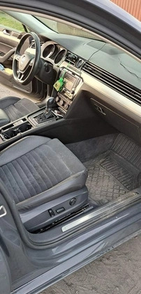 Volkswagen Passat cena 67000 przebieg: 132000, rok produkcji 2016 z Trzemeszno małe 301